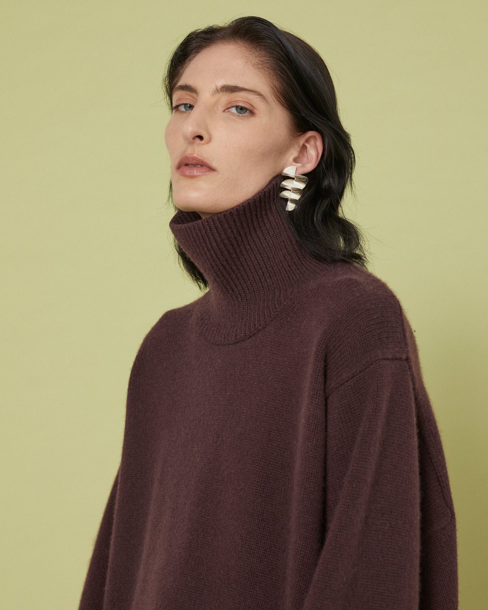 WILLOW CURVE HEM SWEATER - SHORTER VERSION