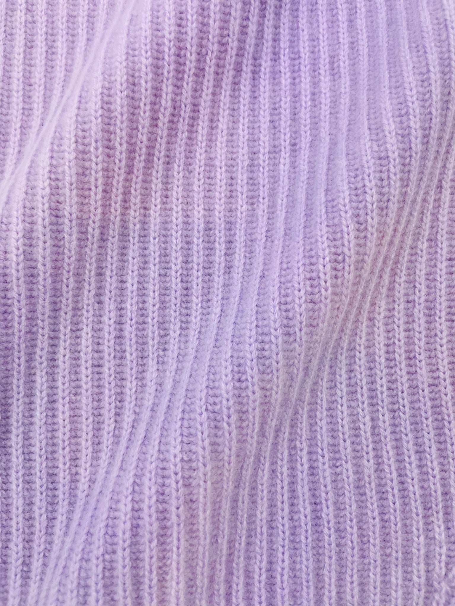 HETTIE V-NECK SWEATER