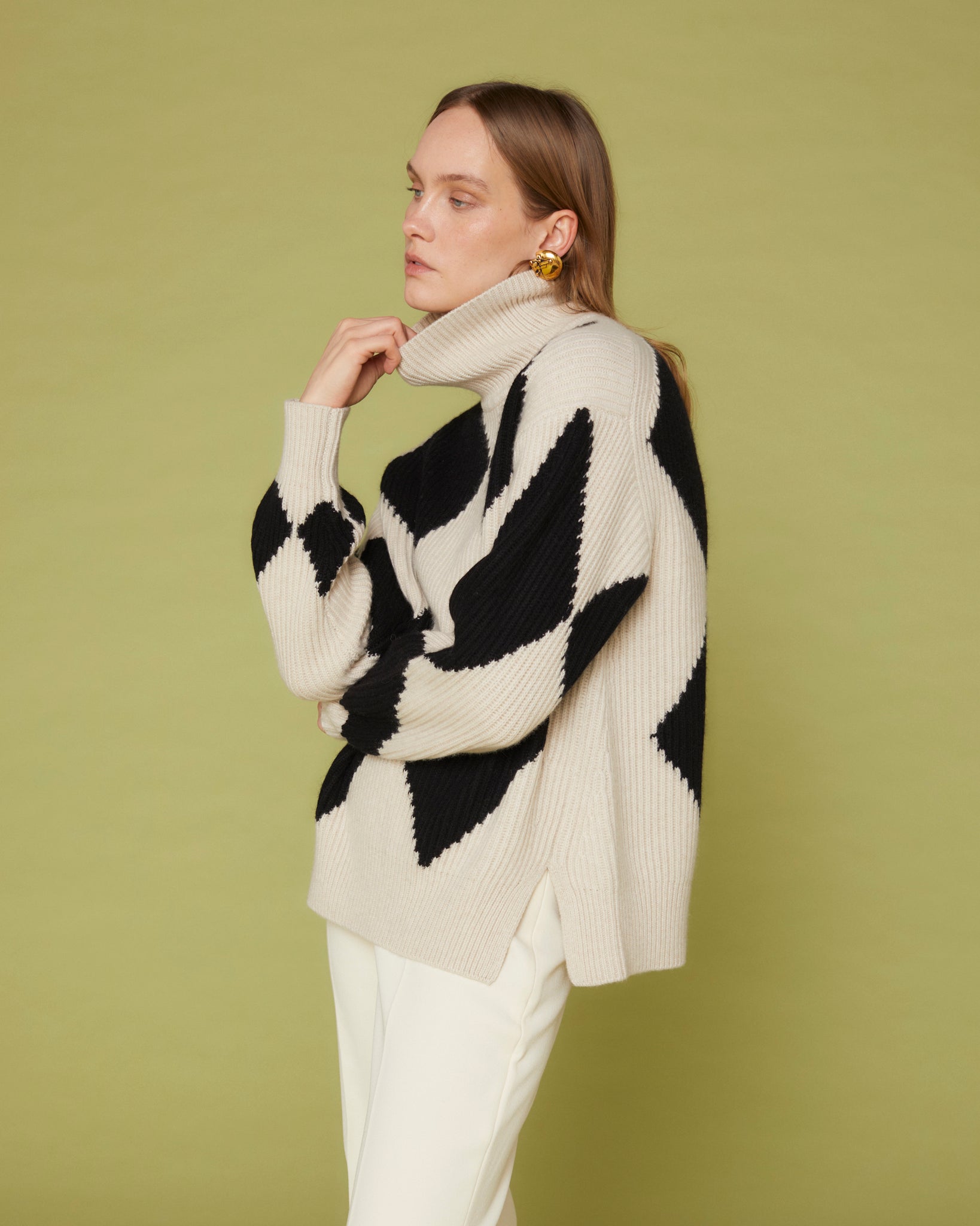 SANDRA ARGYLE ROLL NECK