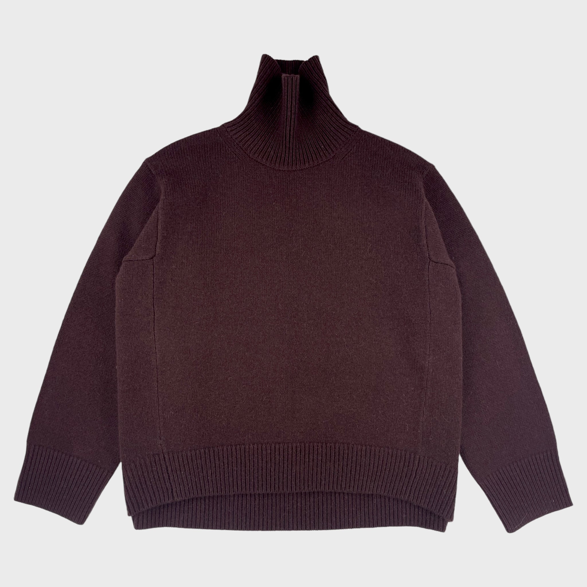 WILLOW CURVE HEM SWEATER - SHORTER VERSION