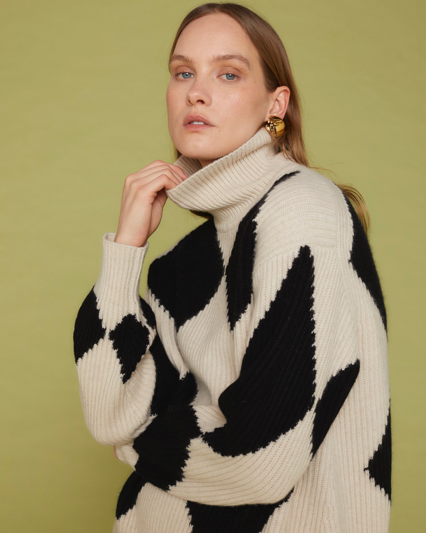 SANDRA ARGYLE ROLL NECK
